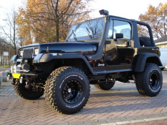 블랙jeep-wrangler-yj-07.jpg